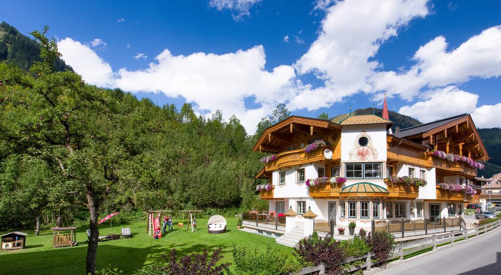 Отель Ferienschloessl Harmonie Хольцгау Экстерьер фото