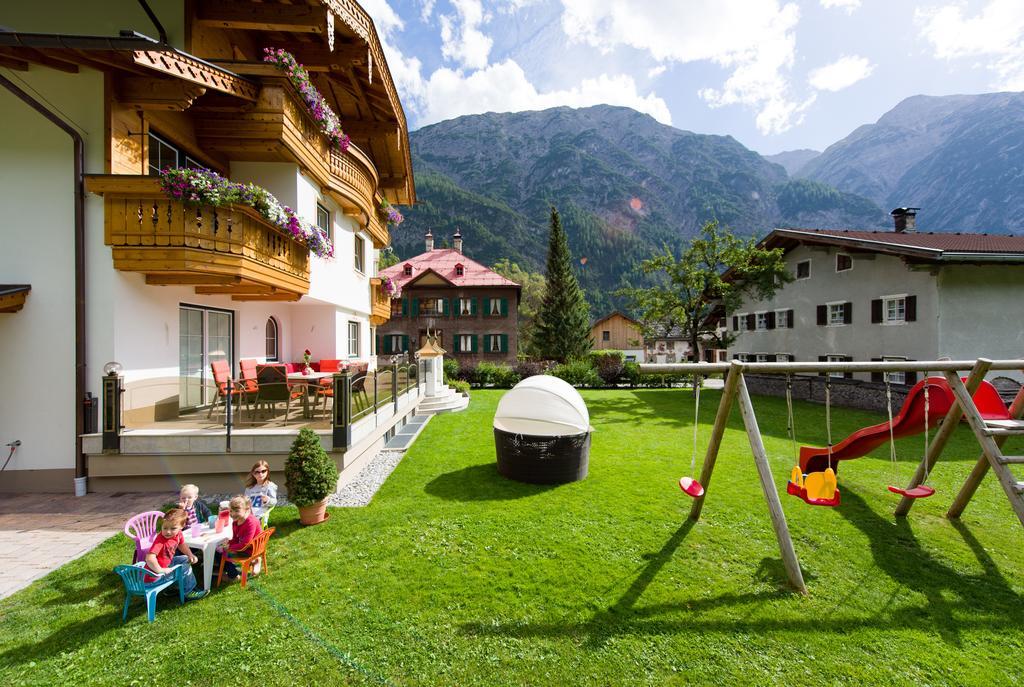 Отель Ferienschloessl Harmonie Хольцгау Экстерьер фото